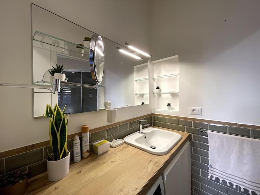 Elegante Appartamento Milano Linate Экстерьер фото